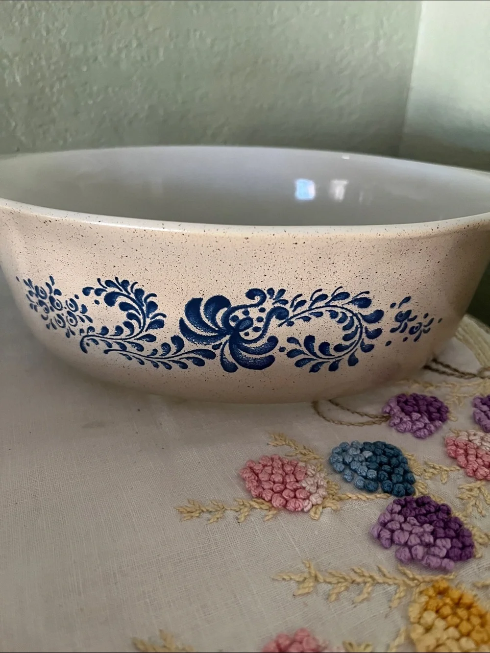 Vintage Pyrex Homestead Oval Covered Casserole Dish, 1976–1980 complete set